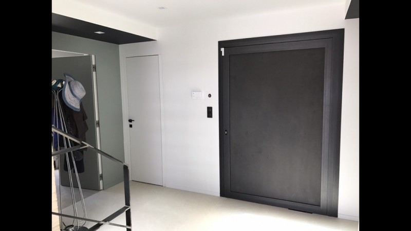 Chantier de peinture  de 850 m² à Marseille 13008 dans une maison neuve construite par l'architecte Marseillais TOGU