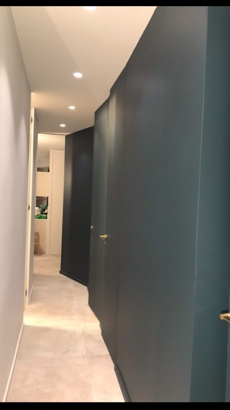 Chantier de peinture pour rénover un appartement 13007 Marseille