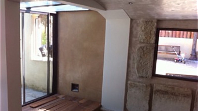 Application tadelakt hammam intérieur extérieur à Marseille.