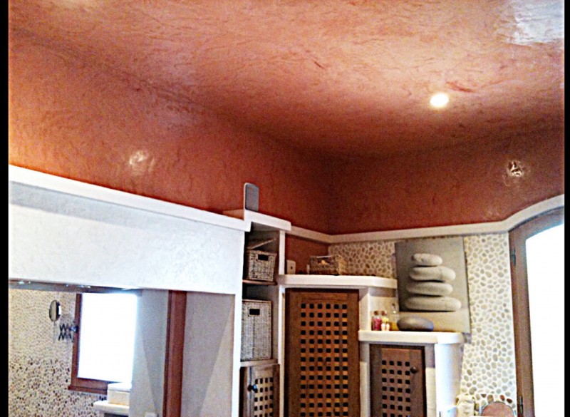 Décoration d’extérieur et d’intérieur d’une maison à Marseille.